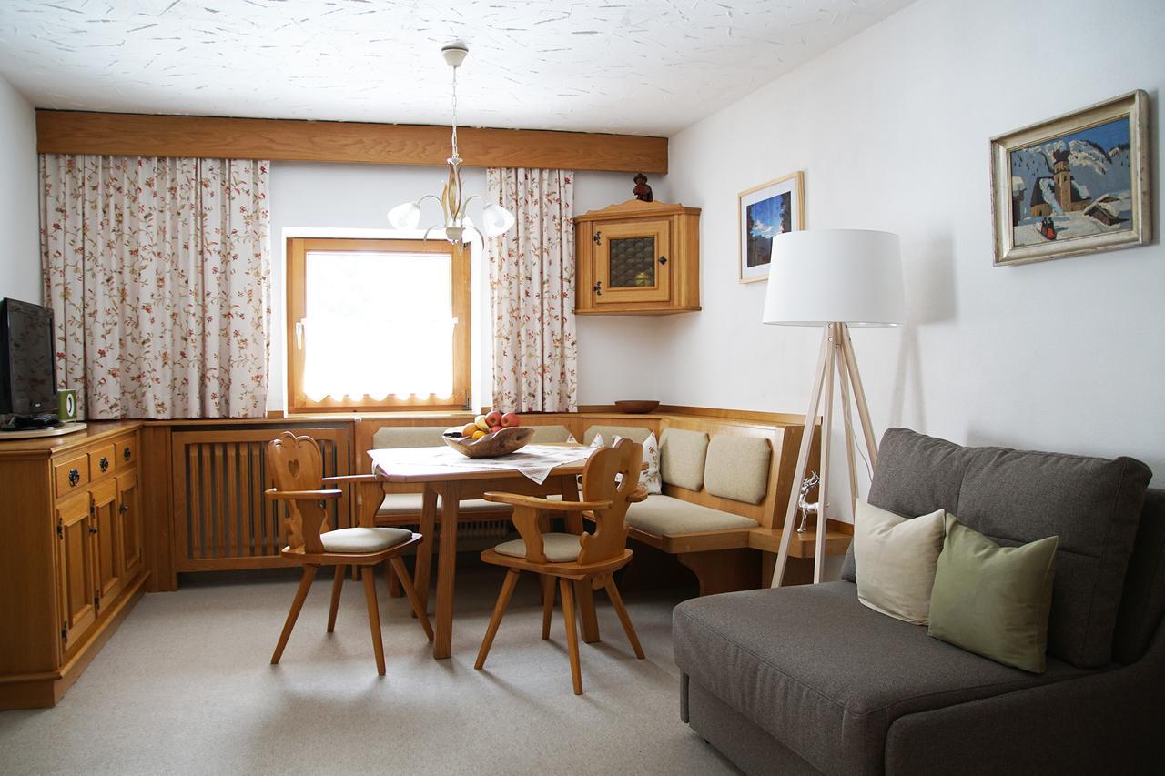 Haus Arnold Schranz Apartment ซังคท์อันทอนอัมอาร์ลแบร์ก ภายนอก รูปภาพ